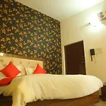 Hostel Dayzz By Divine Hotel